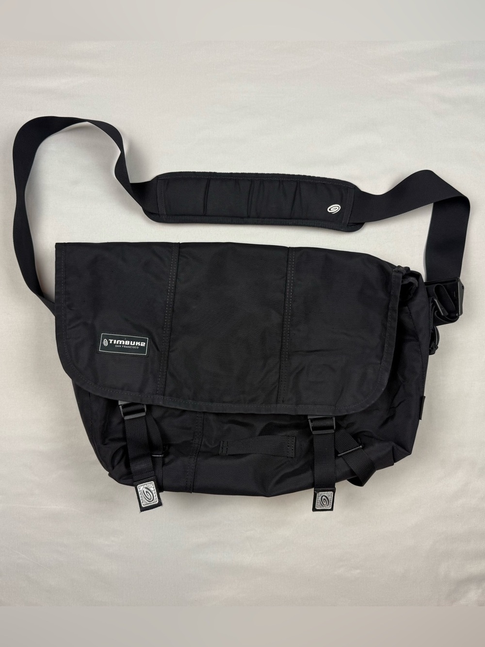 Timbuk2 Classic Messenger Bag Crossbody Black Canvas